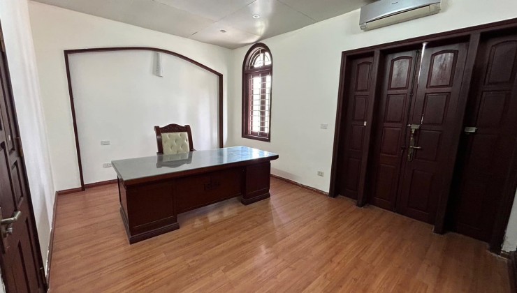 CHO THUÊ LÀM KD SẠCH NHÀ BIỆT THỰ LK ĐƯỜNG OTO KĐT DỊCH VỌNG,  90m2 - 5 TẦNG - 37TR